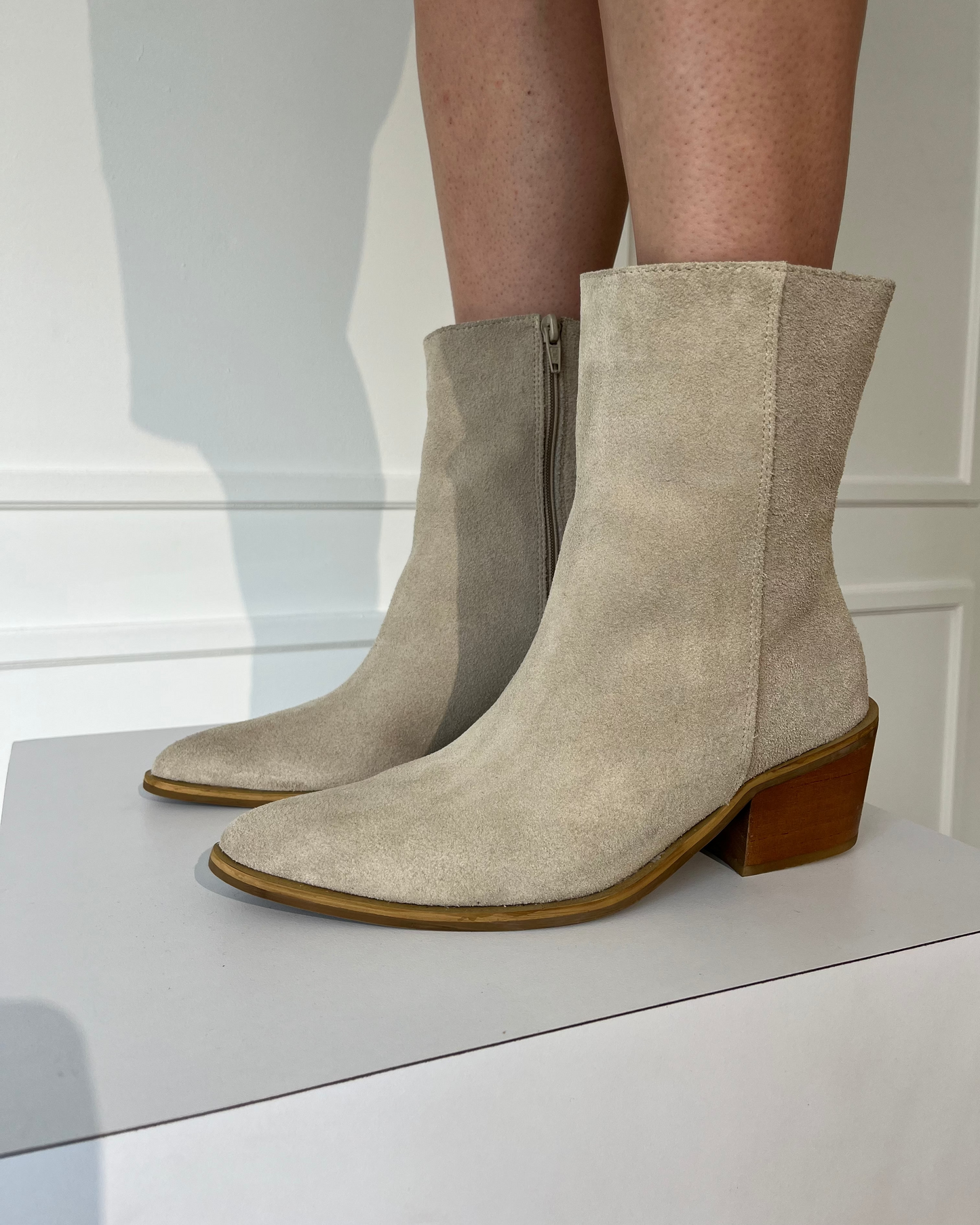 BOTAS PUNTIAGUDAS