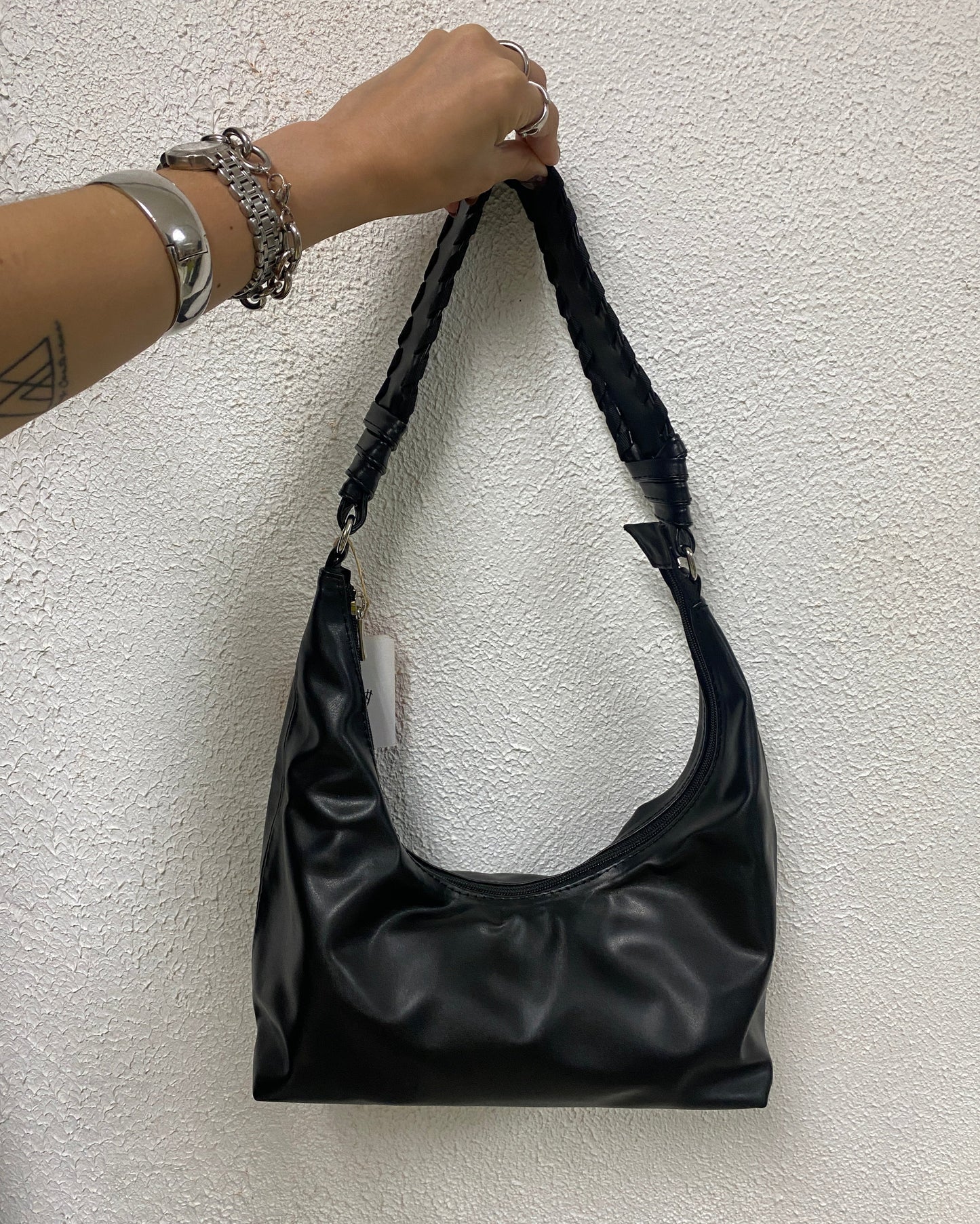 CARTERA HOMBRO DETALLE
