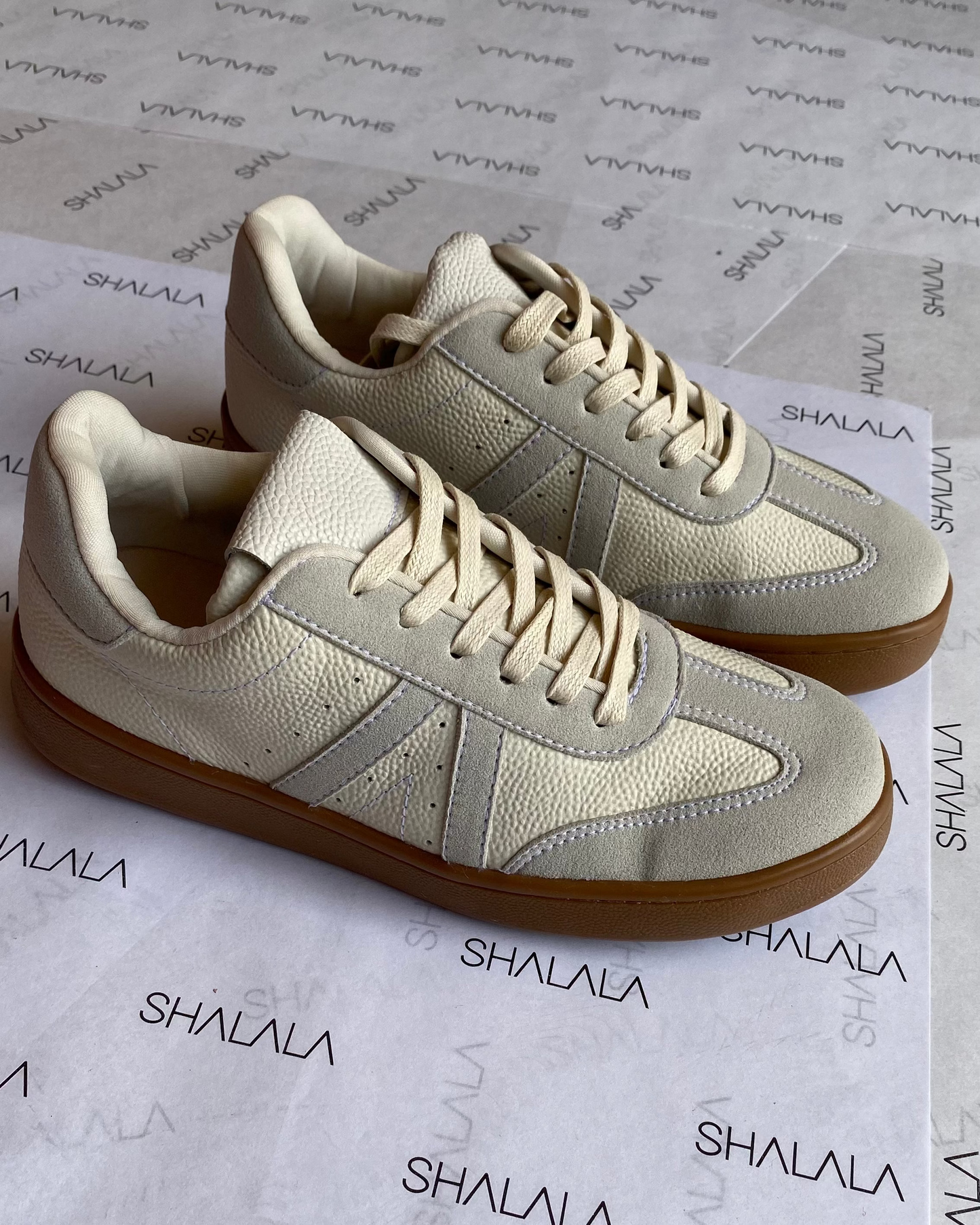 SNEAKERS SUELA MEDIA